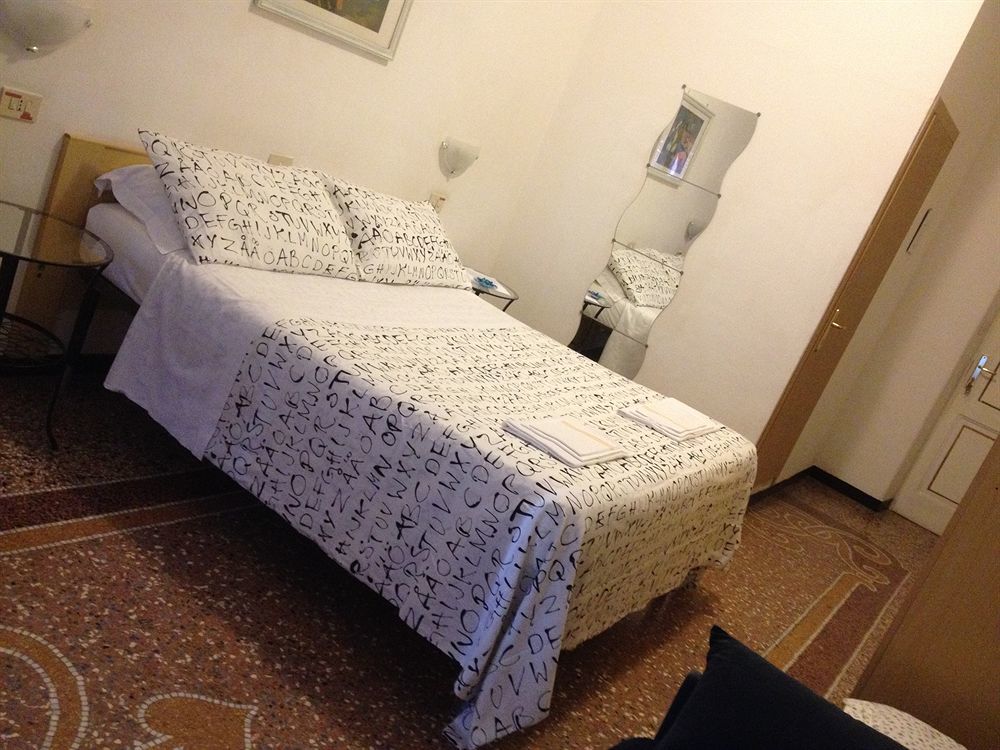 Albergo Novecento Genova Eksteriør bilde